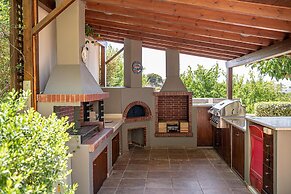 Villa Heora - The Floating Residence