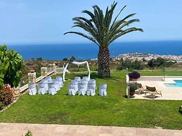 Villa Heora - The Floating Residence