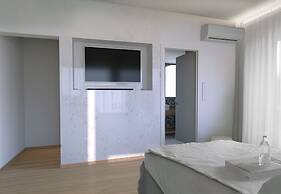 Villa Heora - The Floating Residence