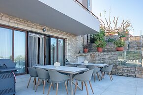 Villa Natura - With Private Heated Pool