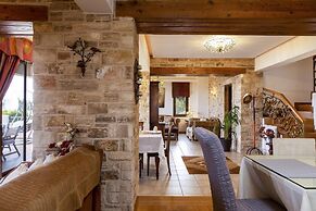 Villa Natura - With Private Heated Pool