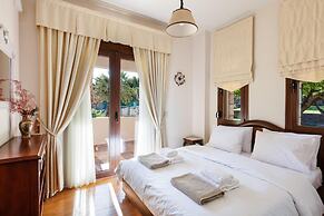 Villa Natura - With Private Heated Pool