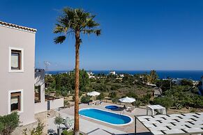 Villa Natura - With Private Heated Pool