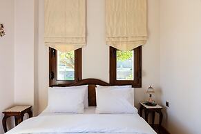 Villa Natura - With Private Heated Pool