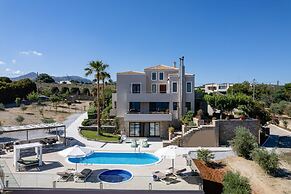 Villa Natura - With Private Heated Pool