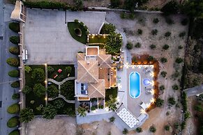 Villa Natura - With Private Heated Pool