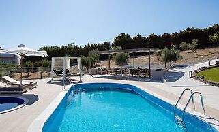 Villa Natura - With Private Heated Pool