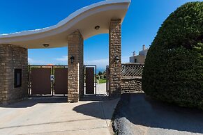 Villa Natura - With Private Heated Pool