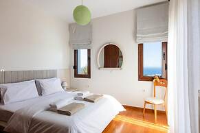 Villa Natura - With Private Heated Pool