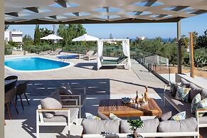 Villa Natura - With Private Heated Pool