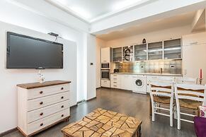 Top Centre Apartment Next to Vitosha Boulevard