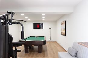 Villa Chnaris - Private Pool and Sauna