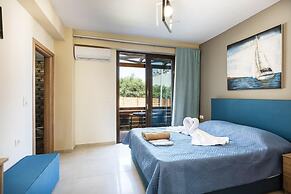 Villa Chnaris - Private Pool and Sauna