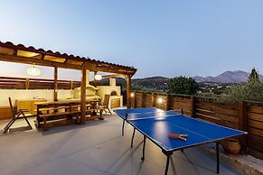 Villa Chnaris - Private Pool and Sauna