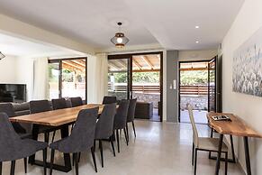 Villa Chnaris - Private Pool and Sauna