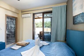 Villa Chnaris - Private Pool and Sauna