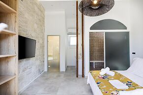 Mandana Villa - With Private Pool Jacuzzi