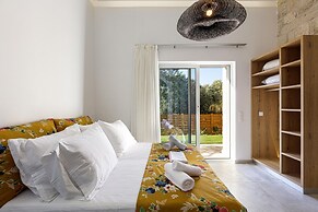 Mandana Villa - With Private Pool Jacuzzi