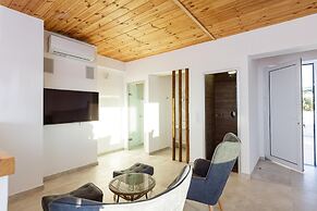 Mandana Villa - With Private Pool Jacuzzi