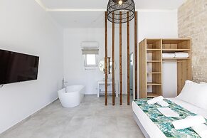 Mandana Villa - With Private Pool Jacuzzi