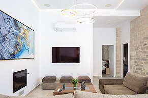 Mandana Villa - With Private Pool Jacuzzi