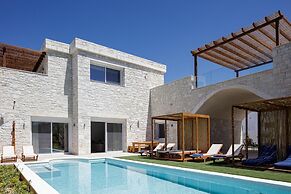 Mandana Villa - With Private Pool Jacuzzi