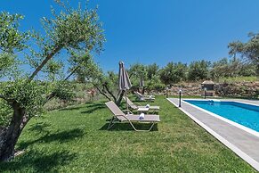 Villa Guinevere-with Private Pool