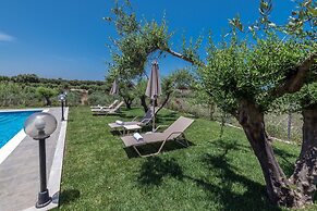 Villa Guinevere-with Private Pool