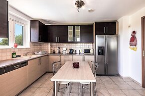 Villa Guinevere-with Private Pool