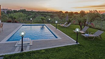 Villa Guinevere-with Private Pool