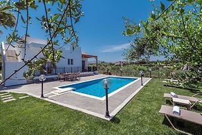 Villa Guinevere-with Private Pool