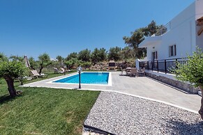 Villa Guinevere-with Private Pool