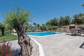 Villa Guinevere-with Private Pool