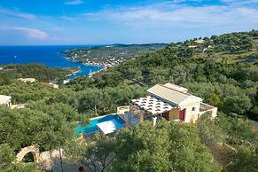 Kalliope Villa - Classic Modern With a Splash of Glam