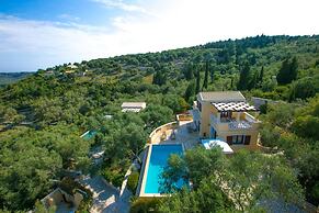 Kalliope Villa - Classic Modern With a Splash of Glam