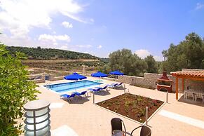 Blue Villa 2 - With Private Pool