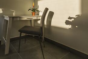 Turibana Plaza Suite 6 w Balcony