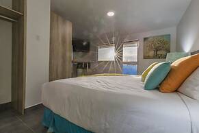 Turibana Plaza Suite 6 w Balcony