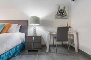 Turibana Plaza Suite 6 w Balcony