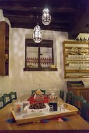 Dandy on the Hill in Parnassus Villa Pasifne up to Nine People