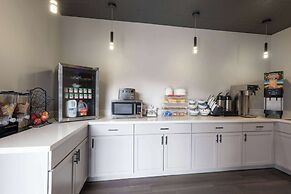 Ramada by Wyndham Studio Suites Dothan