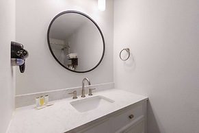 Ramada by Wyndham Studio Suites Dothan