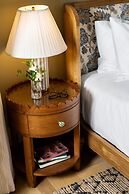 Palihouse Hyde Park Village