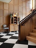 Palihouse Hyde Park Village