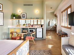 Palihouse Hyde Park Village