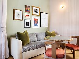 Palihouse Hyde Park Village