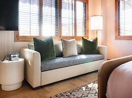 Palihouse Hyde Park Village