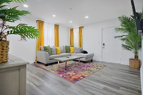 6 to 42 Guests 6 Kitchens Comfort Retreat Heart Wynwood