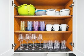 6 to 42 Guests 6 Kitchens Comfort Retreat Heart Wynwood