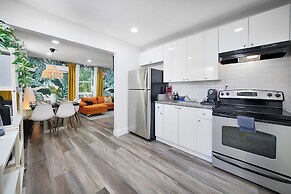 6 to 42 Guests 6 Kitchens Comfort Retreat Heart Wynwood